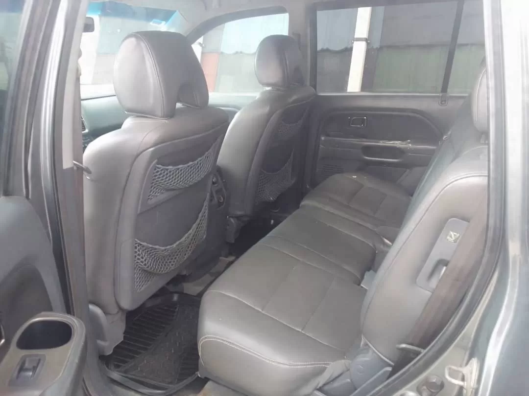 A clean and perfect Honda Pilot going for sale