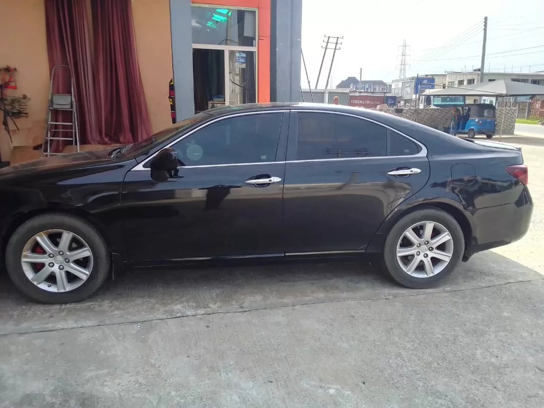 Lexus ES350