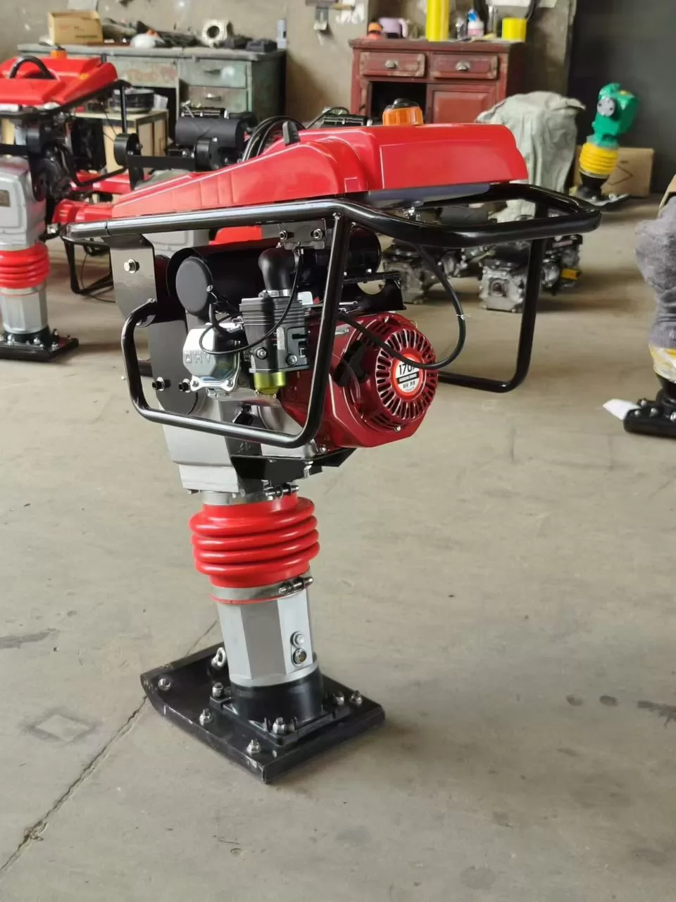 Jumping jack compactor