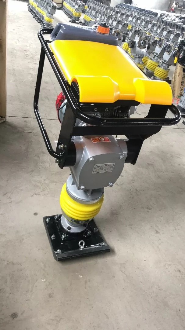 Jumping jack compactor