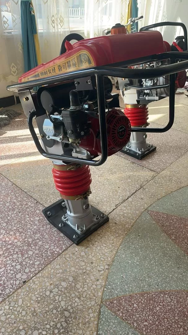 Jumping jack compactor