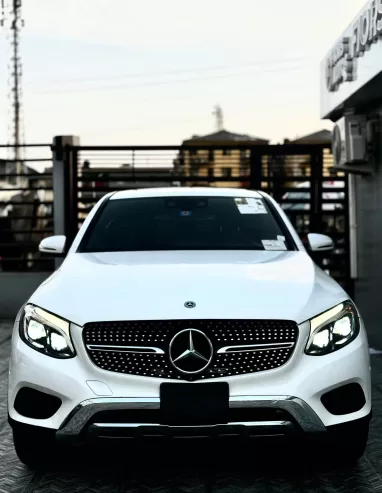 MERCEDES BENZ GLC CLASS 2018 WHITE