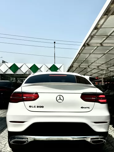MERCEDES BENZ GLC CLASS 2018 WHITE