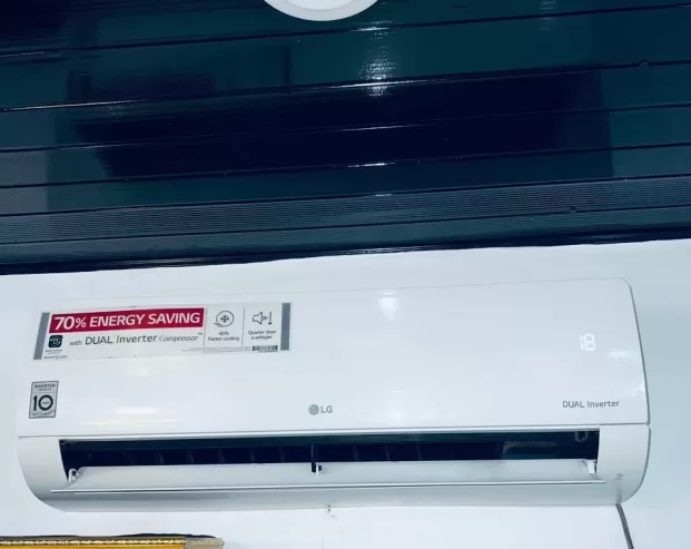 New 1.5Hp LG dual inverter AC with kits