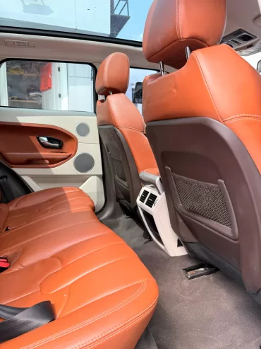 Land Rover Range Rover Evoque 2012 white SUV