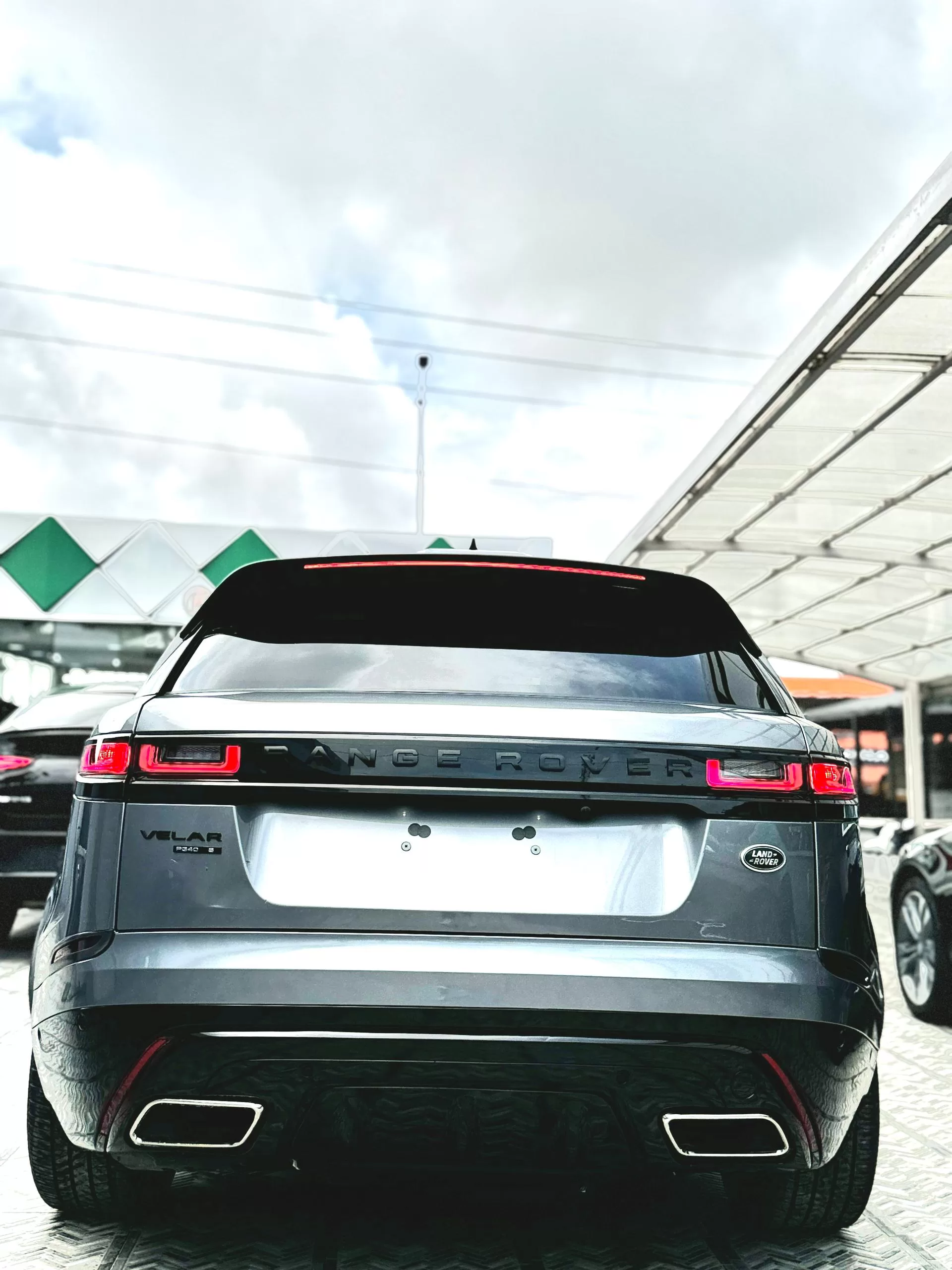 LAND ROVER RANGE ROVER VELAR 2022 R-DYNAMIC, P340