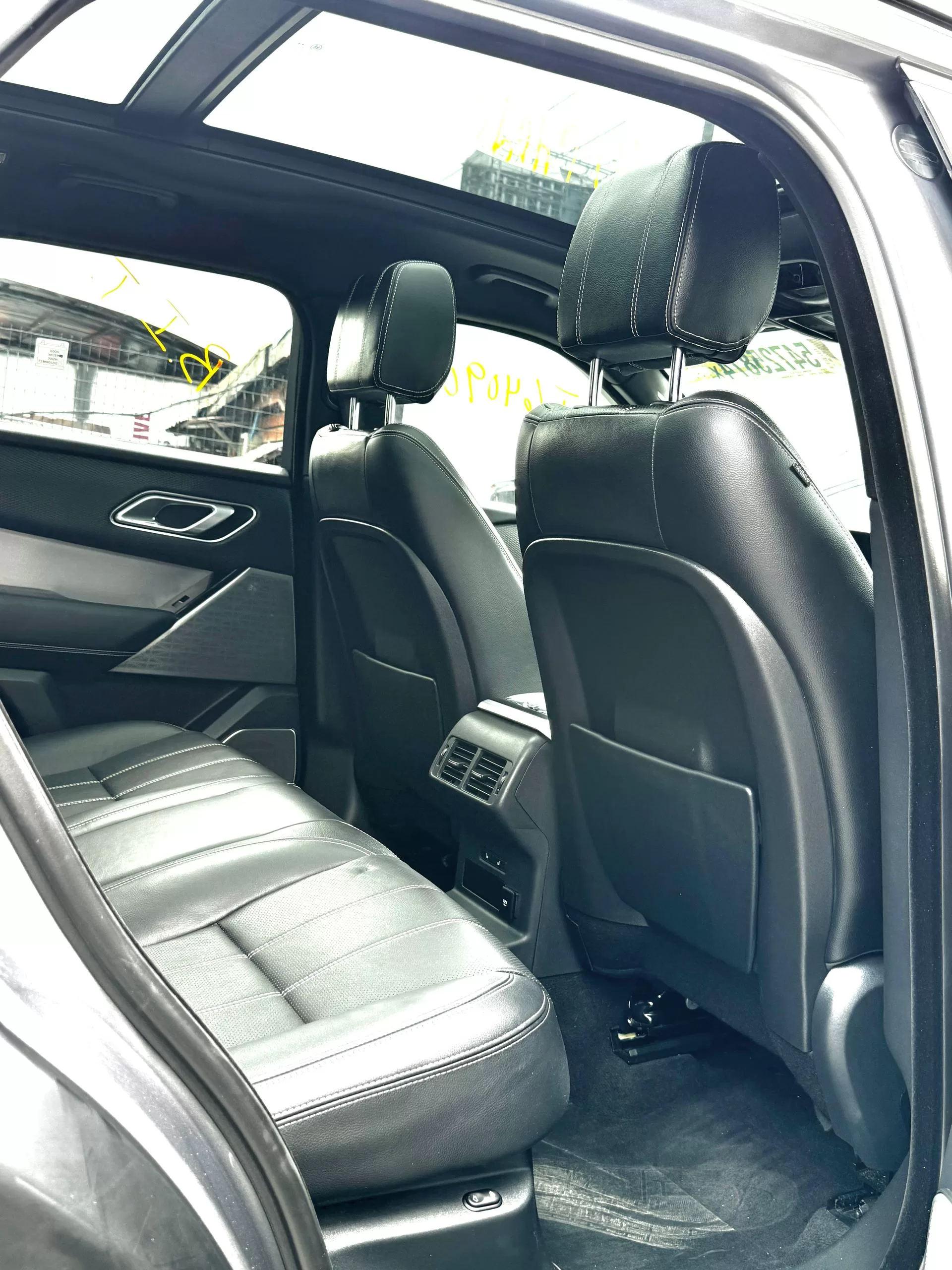 LAND ROVER RANGE ROVER VELAR 2022 R-DYNAMIC, P340