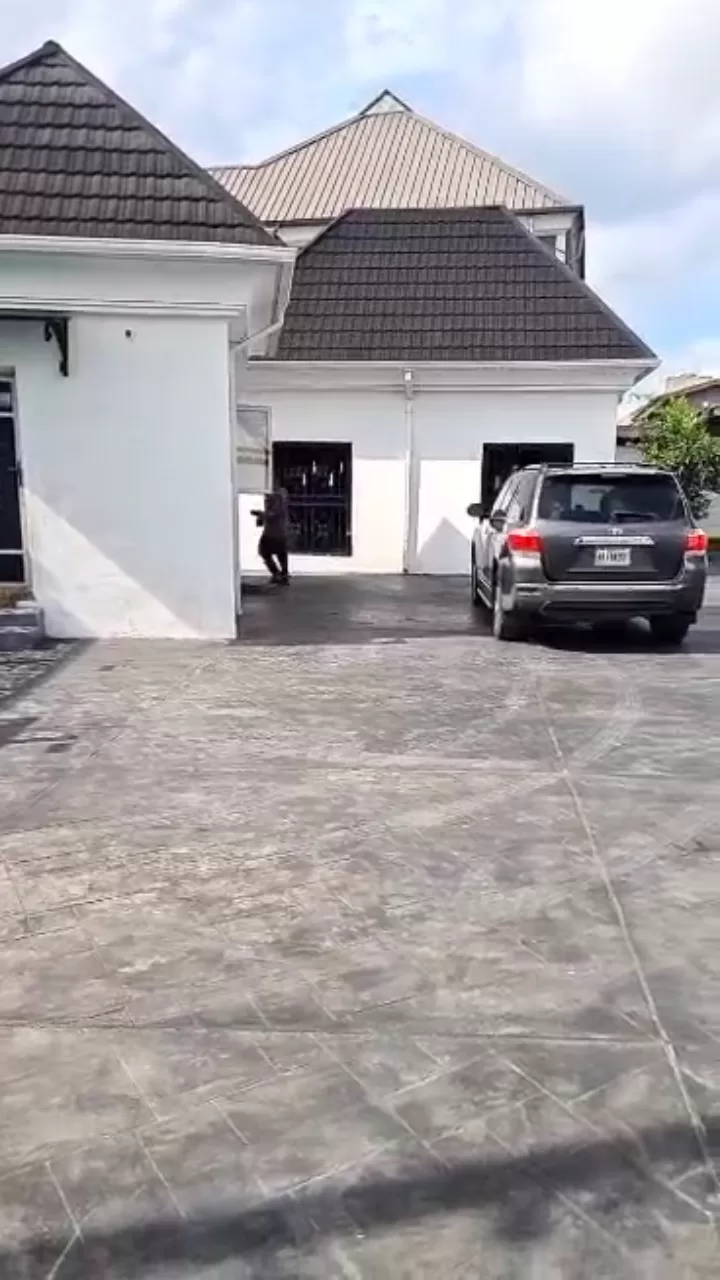 4 bedroom duplex with BQs