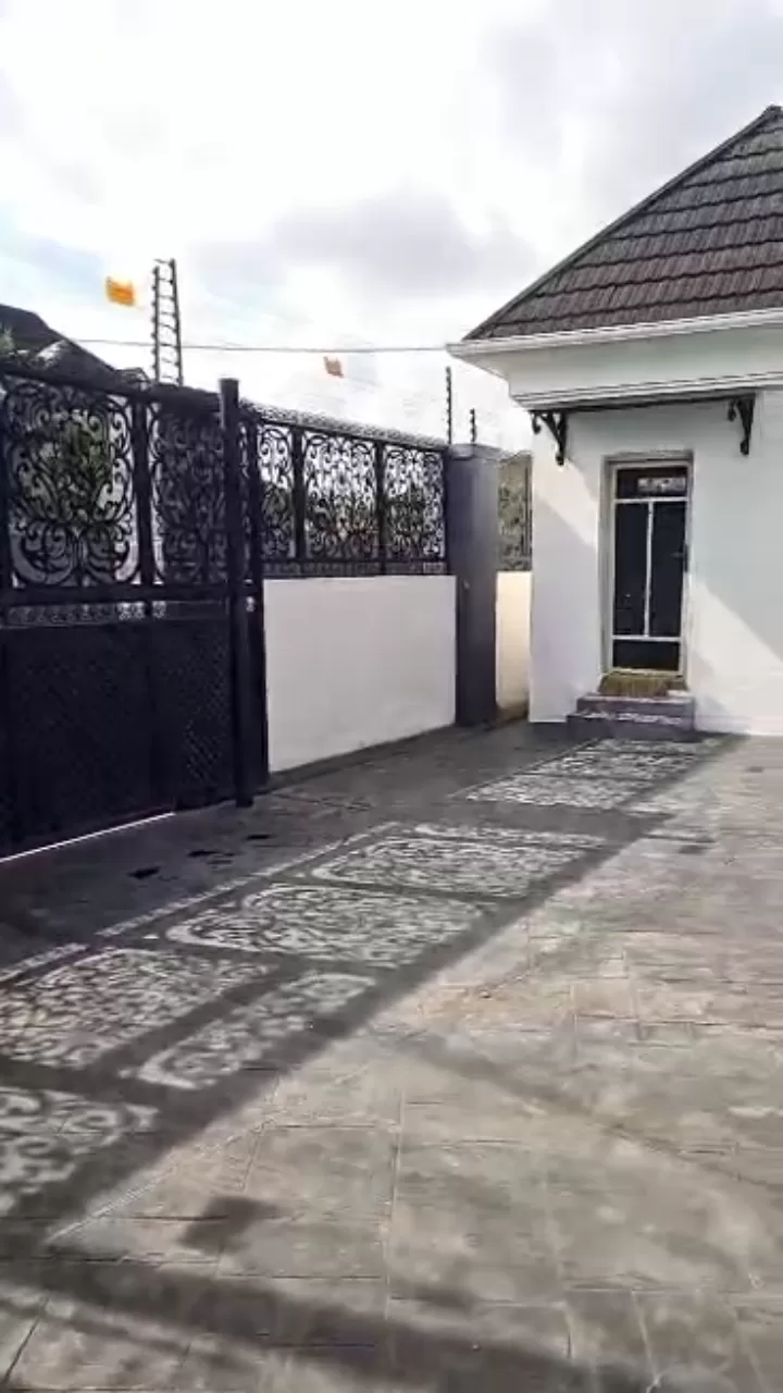 4 bedroom duplex with BQs